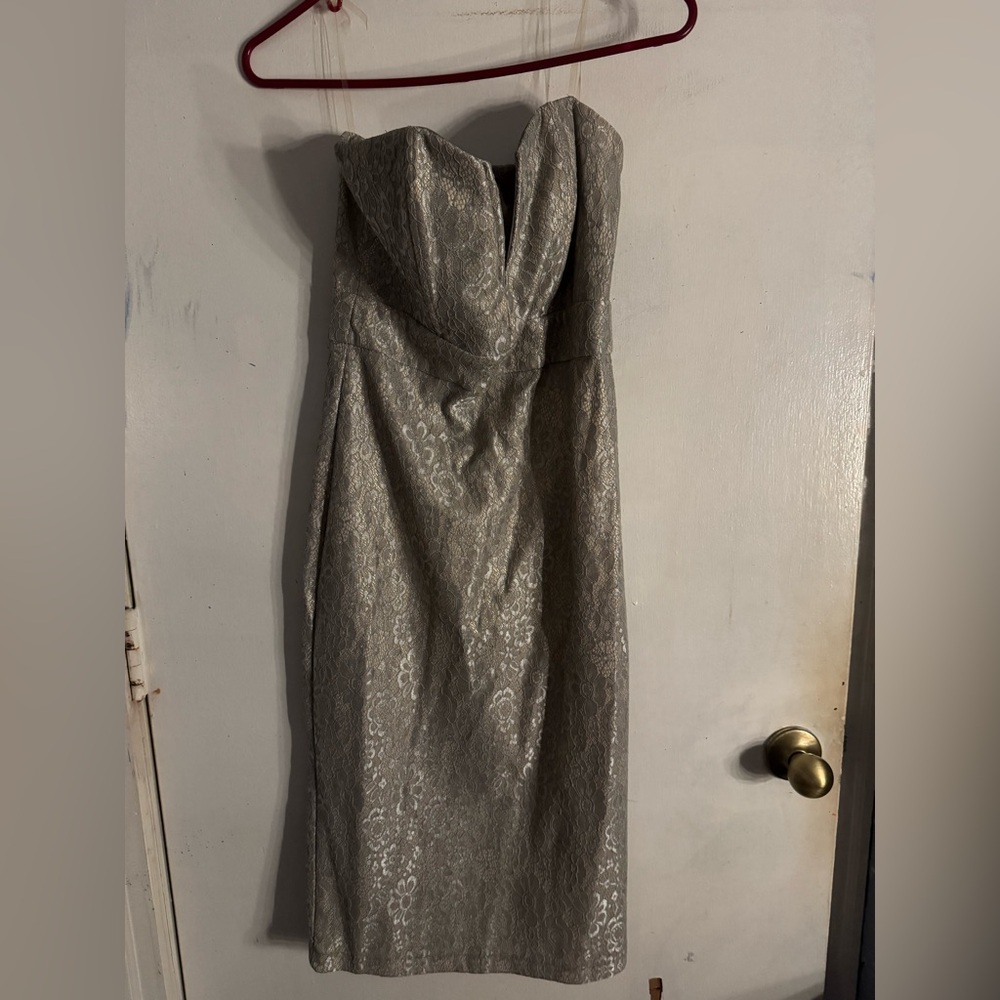 Chic Strapless Gray Dress